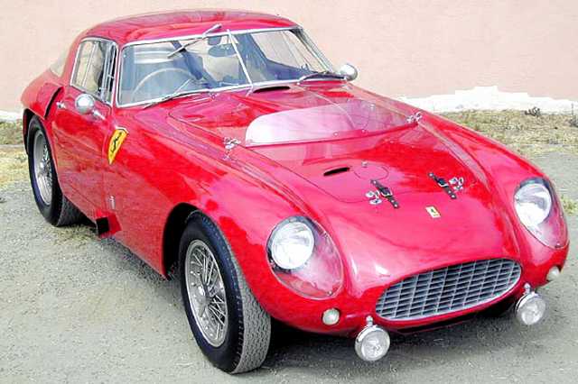 FERRARI (10).jpg